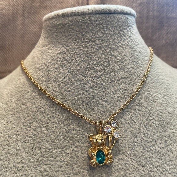 Adorable Bear & Balloons Green Belly Pendant Necklace in Gold Tone - Picture 7 of 7